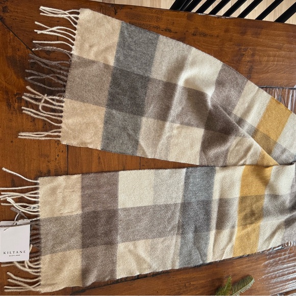 Kiltane Scotland Cashmere scarf 69”x 10” NWT. Length tassel end to tassel end. - Picture 2 of 4